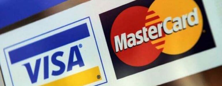 Phân biệt thẻ thanh toán quốc tế Visa Debit và thẻ MasterCard.